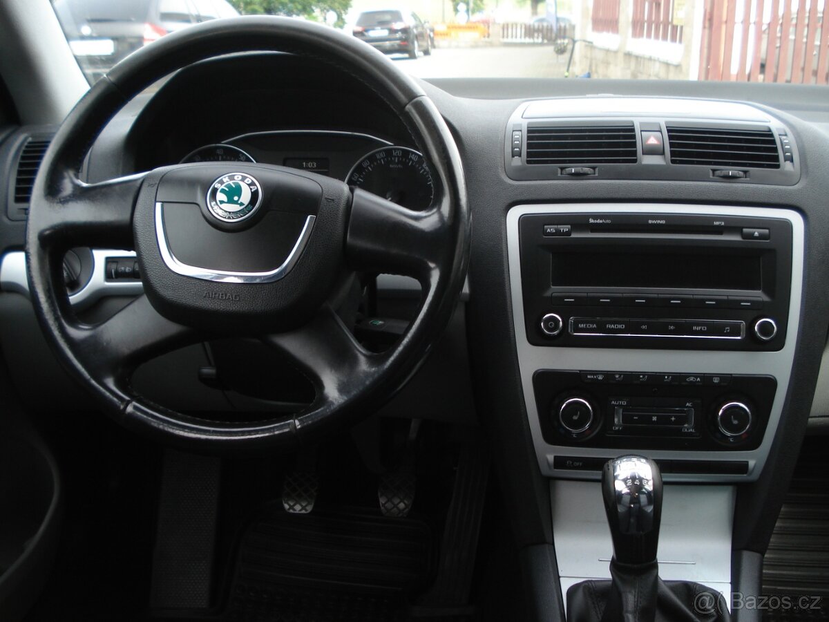 Škoda Octavia Kombi 1.4 TSI,SERVISKA,NOVÁ STK - 10