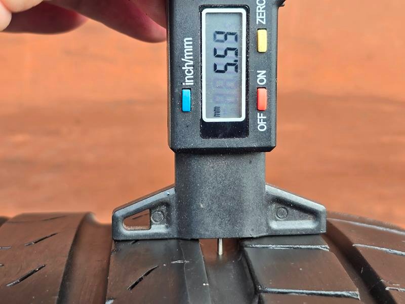 Letní Pirelli 215/45/18 - 10