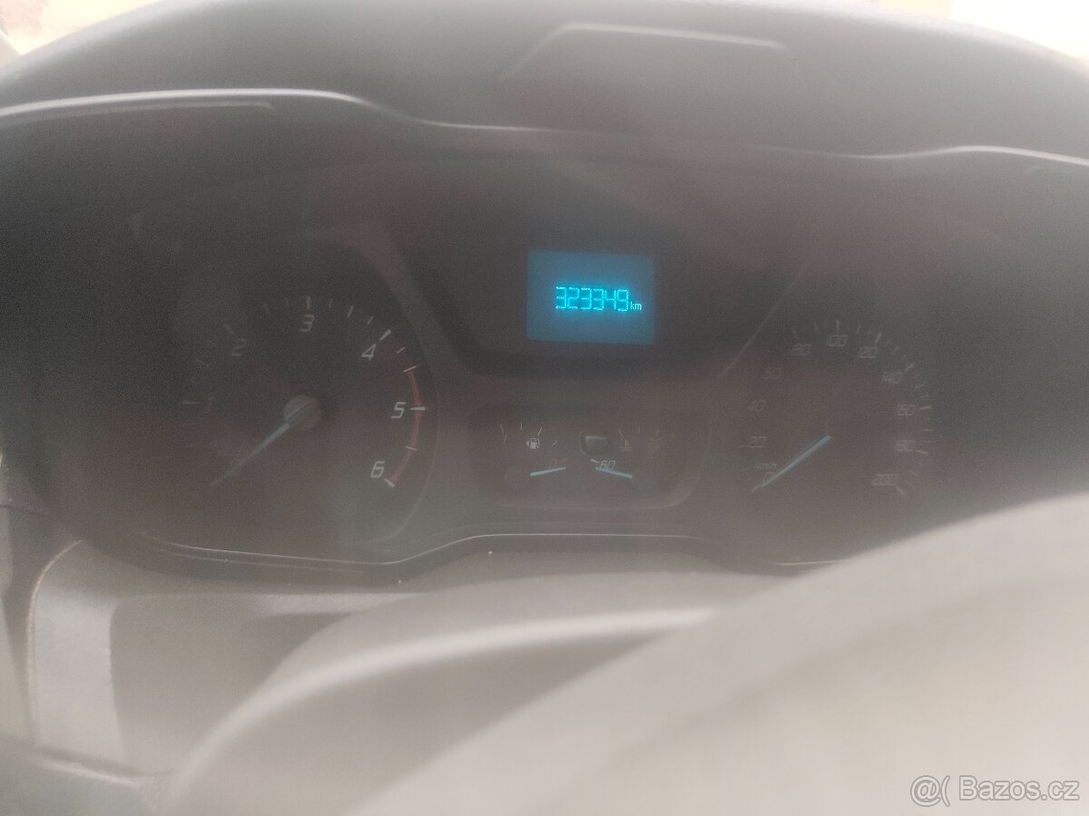 Ford transit 2.2 - 10