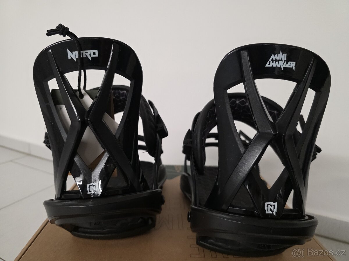 Top dětský snowboard Bateleon s vázáním Nitro - 10