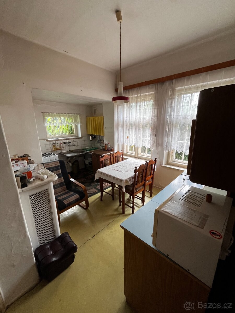 Prodej prvorepublikové vily ve Zlatých Horách - 10