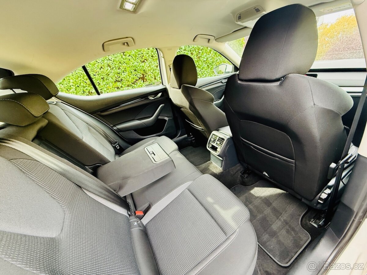 ŠKODA OCTAVIA IV 1,5TSi e-TEC 110kW DSG Koup.ČR,1.maj.,2022 - 10