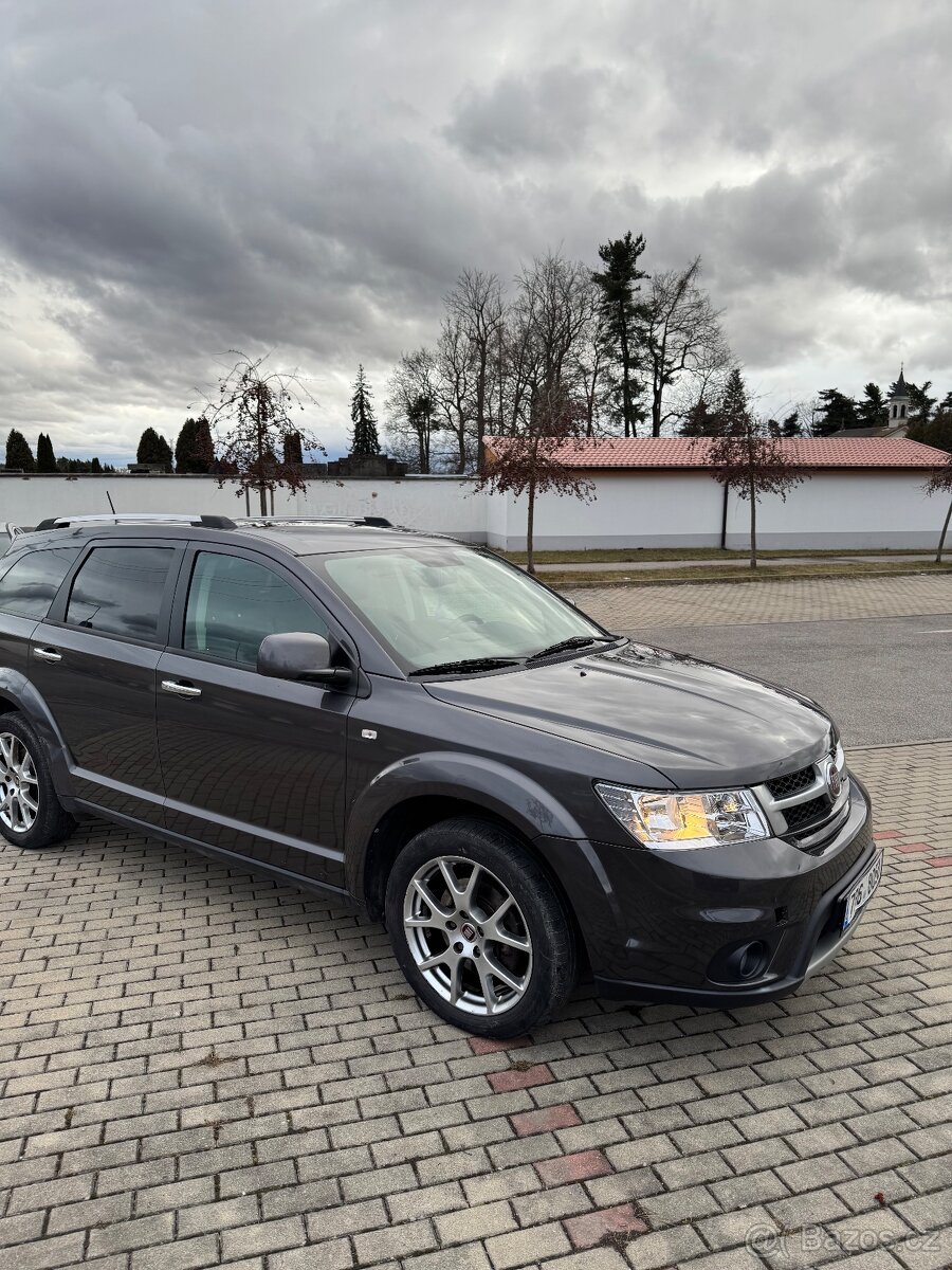 Fiat freemont 4x4 7 míst - 10
