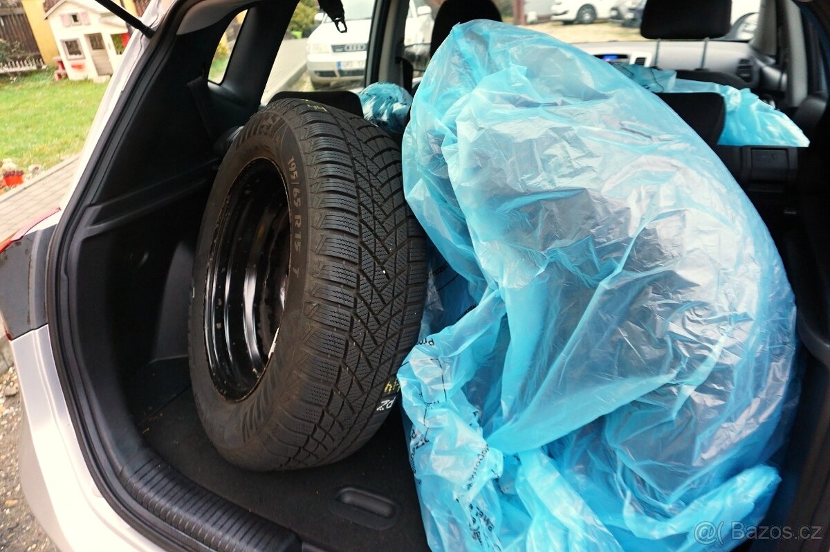 HYUINDAI IX20 1,4 CVVT 66KW 2013 1. MAJITEL 79.500 KM - 10