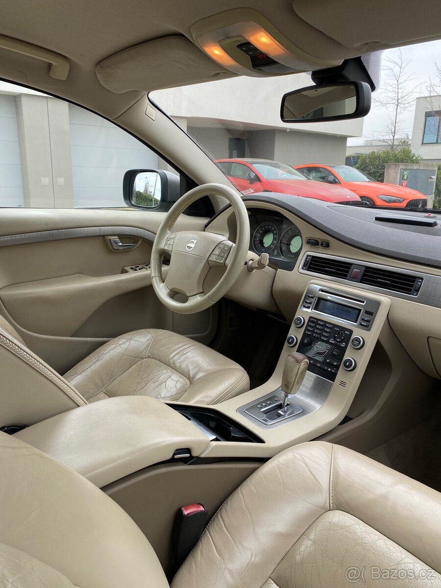Volvo xc70 - 10