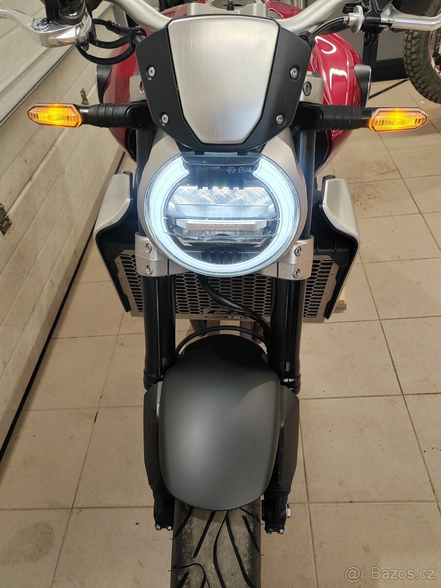 Honda CB1000R - 10
