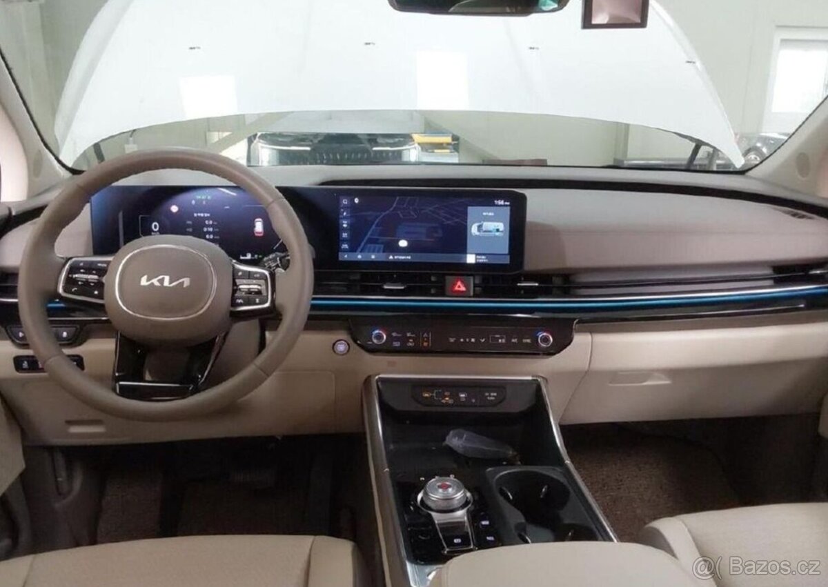 Kia Carnival 1.6-HEV-9MÍST-VŮZ NA CESTĚ - 10