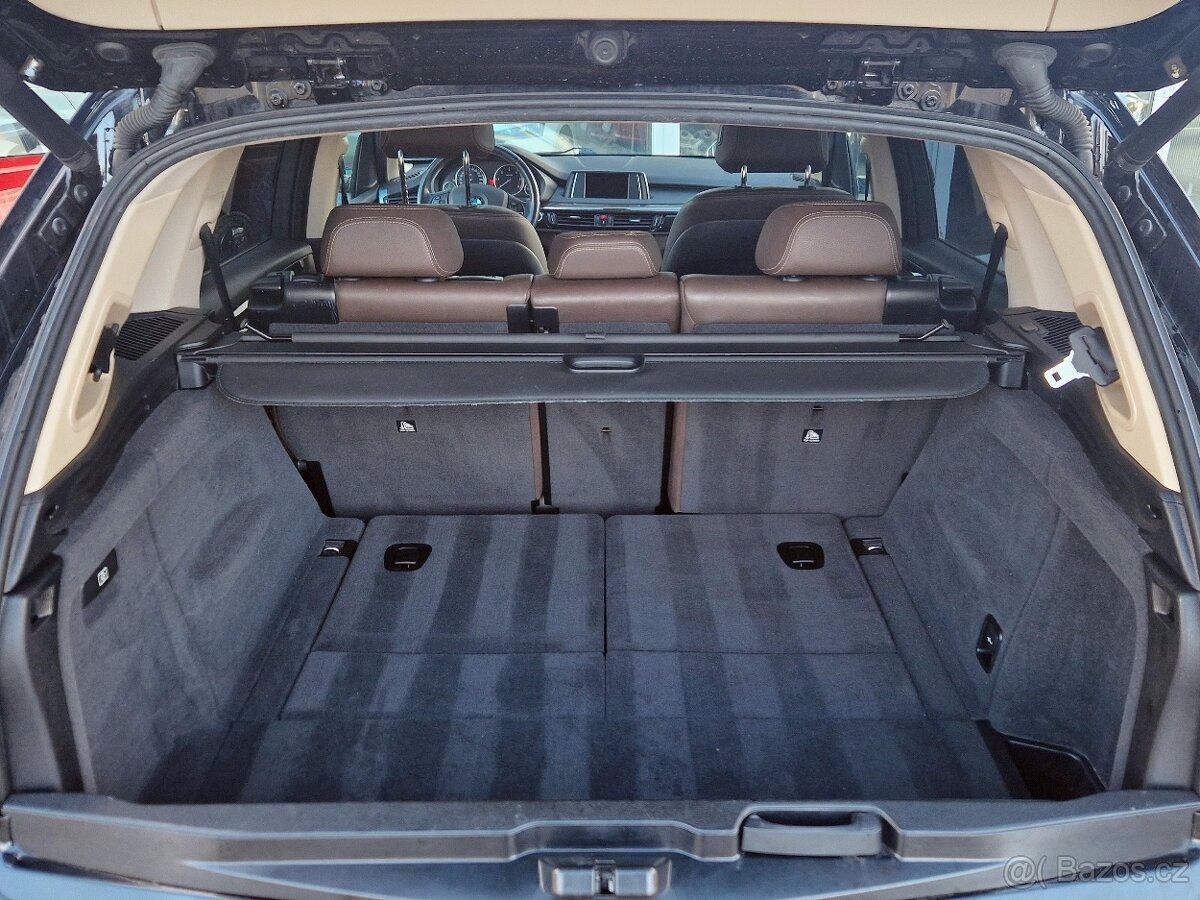 BMW X5, Xdrive 30D 7míst Serviska - 10