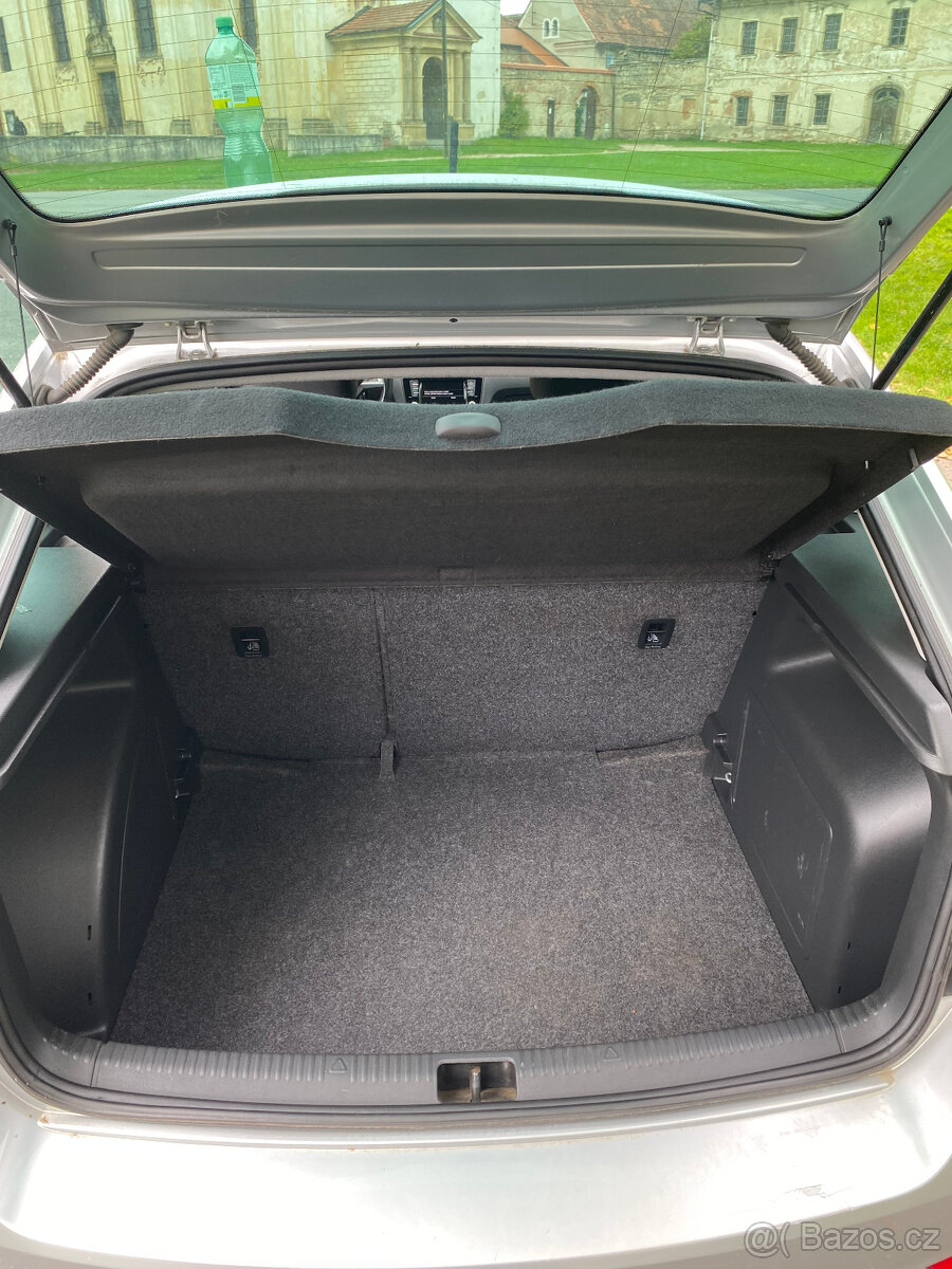 Škoda Rapid 1.4 tdi 66kw DSG,navigace,EM+STK do 9/2027 - 10