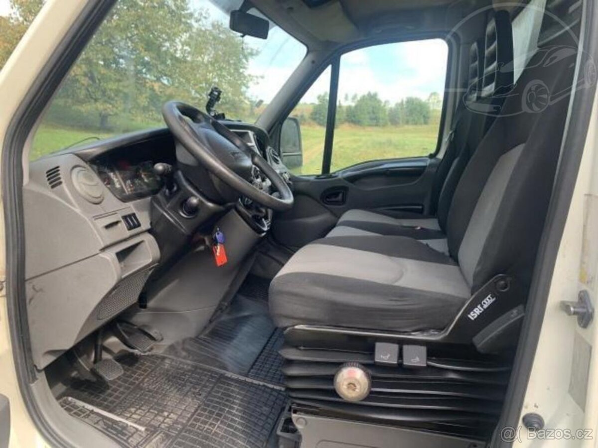 Iveco Daily 35C13 5t podvozek + uložák - 10