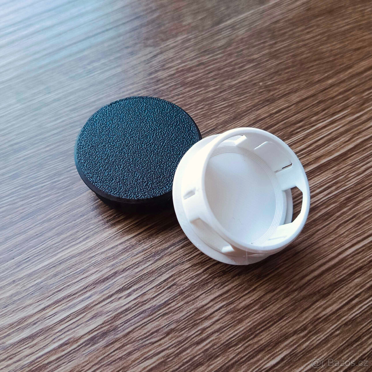 KRYTKA ZÁSUVKY - VLASTNÍ LOGO - 10