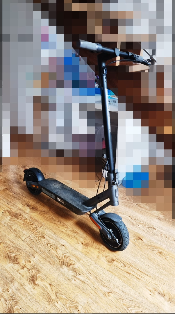 Xiaomi 4 Ultra (Elektro koloběžka) + Kompresor - 10