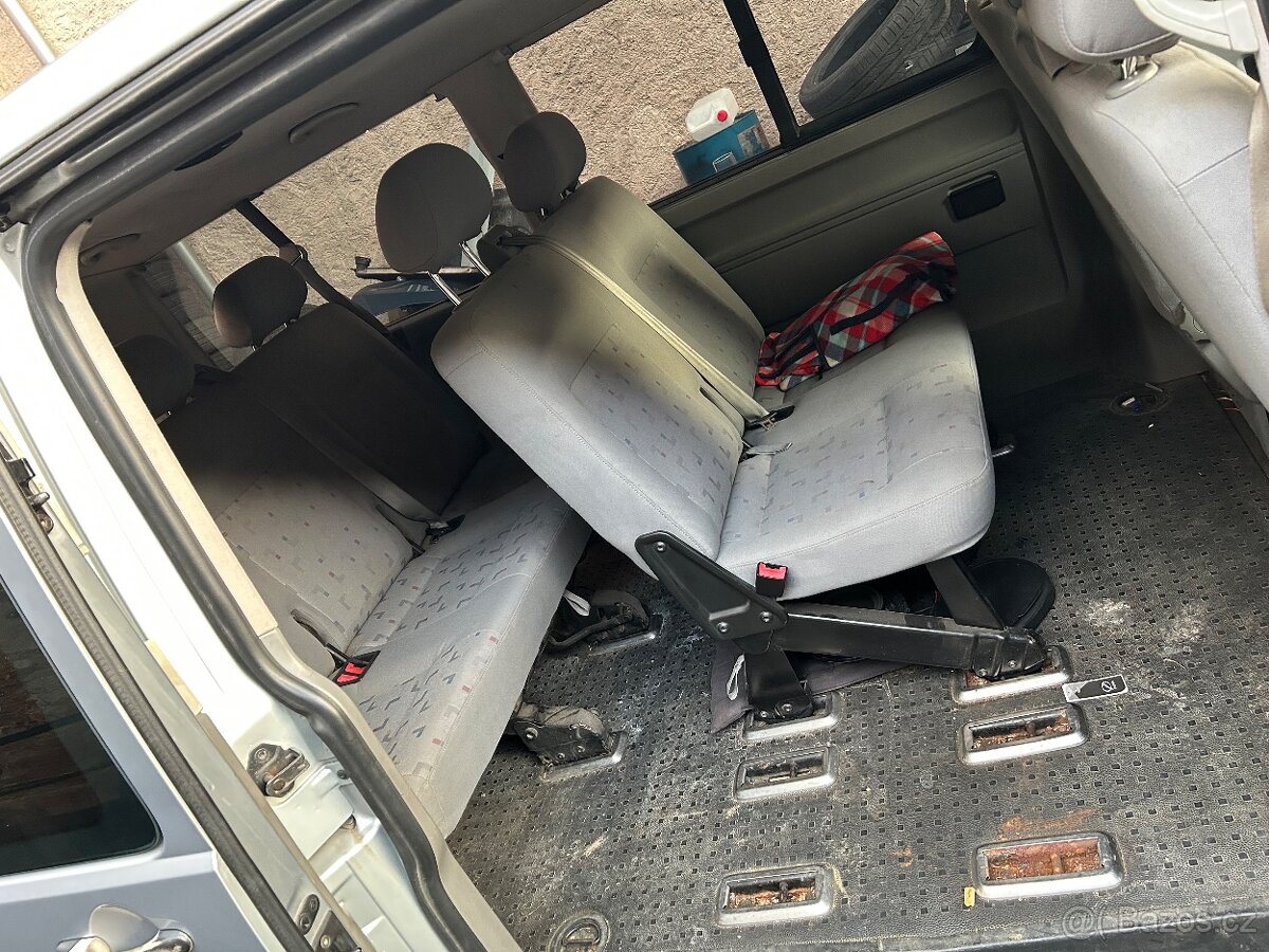 Volkswagen t5 caravelle - 10