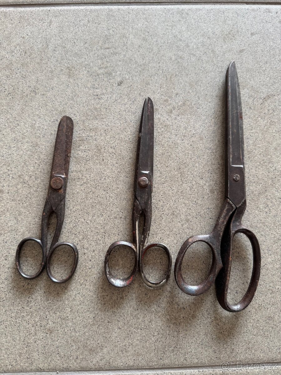 Různé staré artefakty - 10