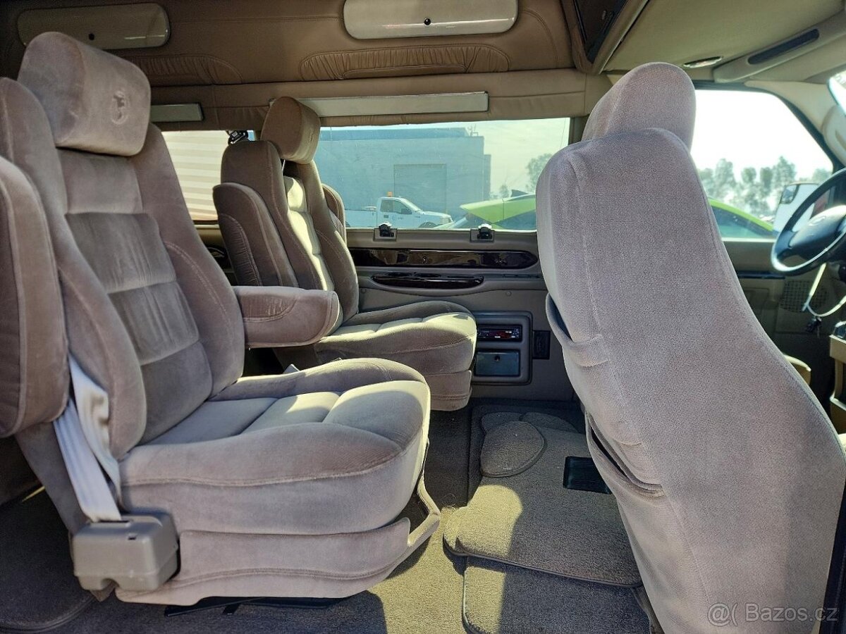 FORD ECONOLINE E150 VAN 2021 - 10