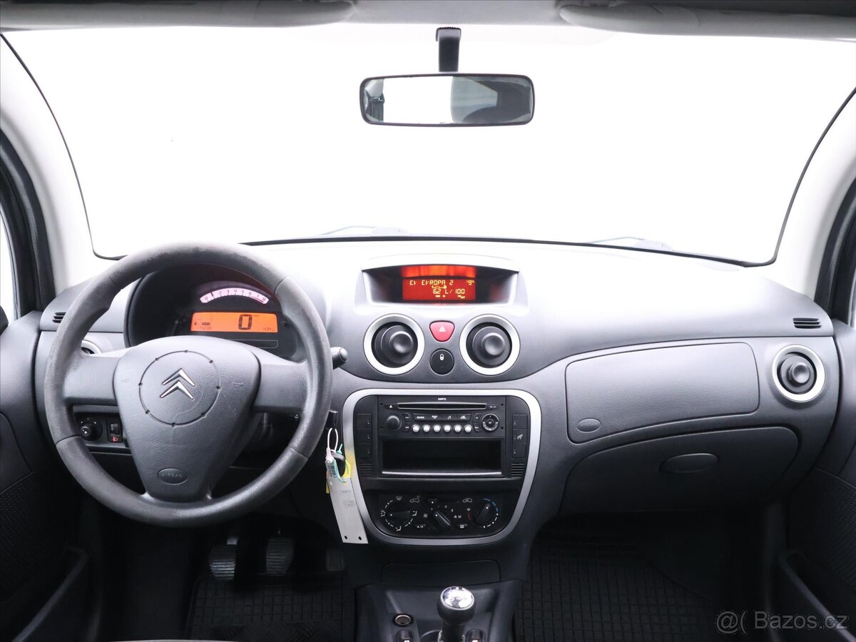 Citroën C3 1,4 i 54kW CZ Klima (2008) - 10