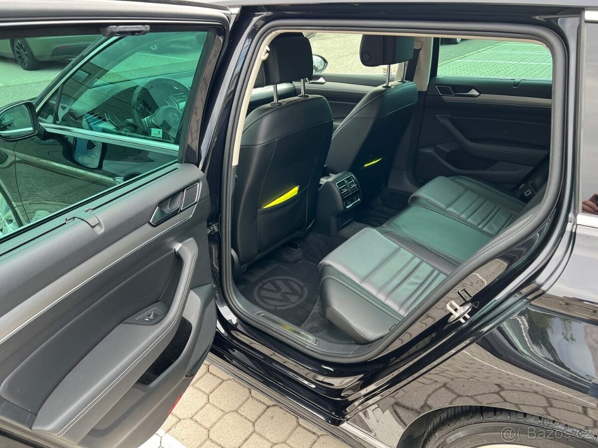 Volkswagen Passat, R-line, DCC, tažné, webasto - 10