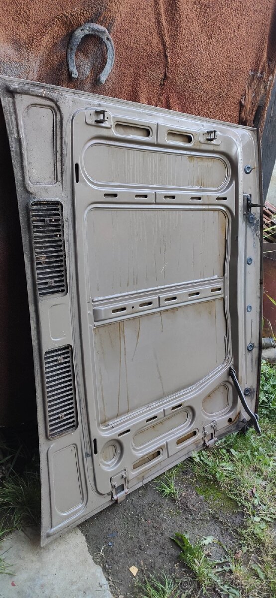 Přední kapota škoda 120l - 10
