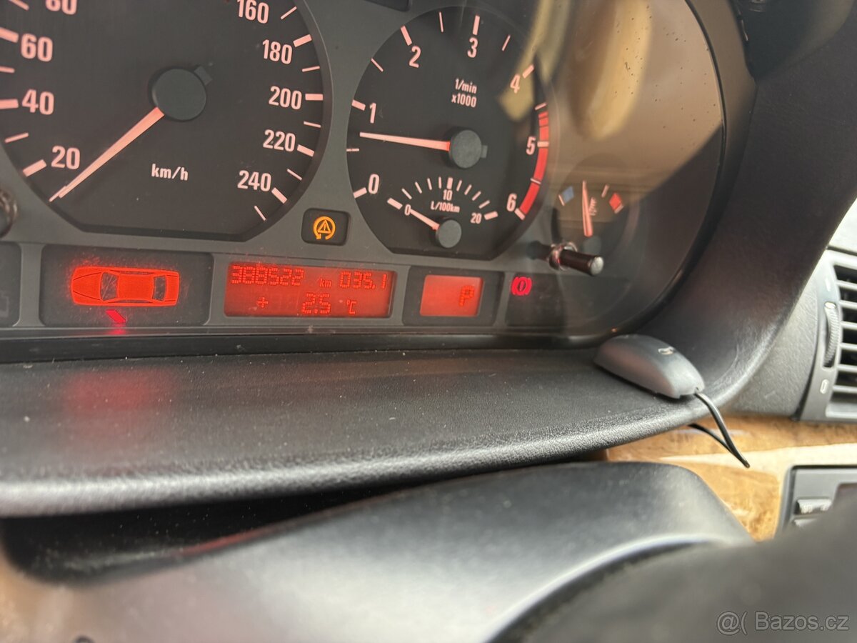 Bmw E46 330xd automat - 10