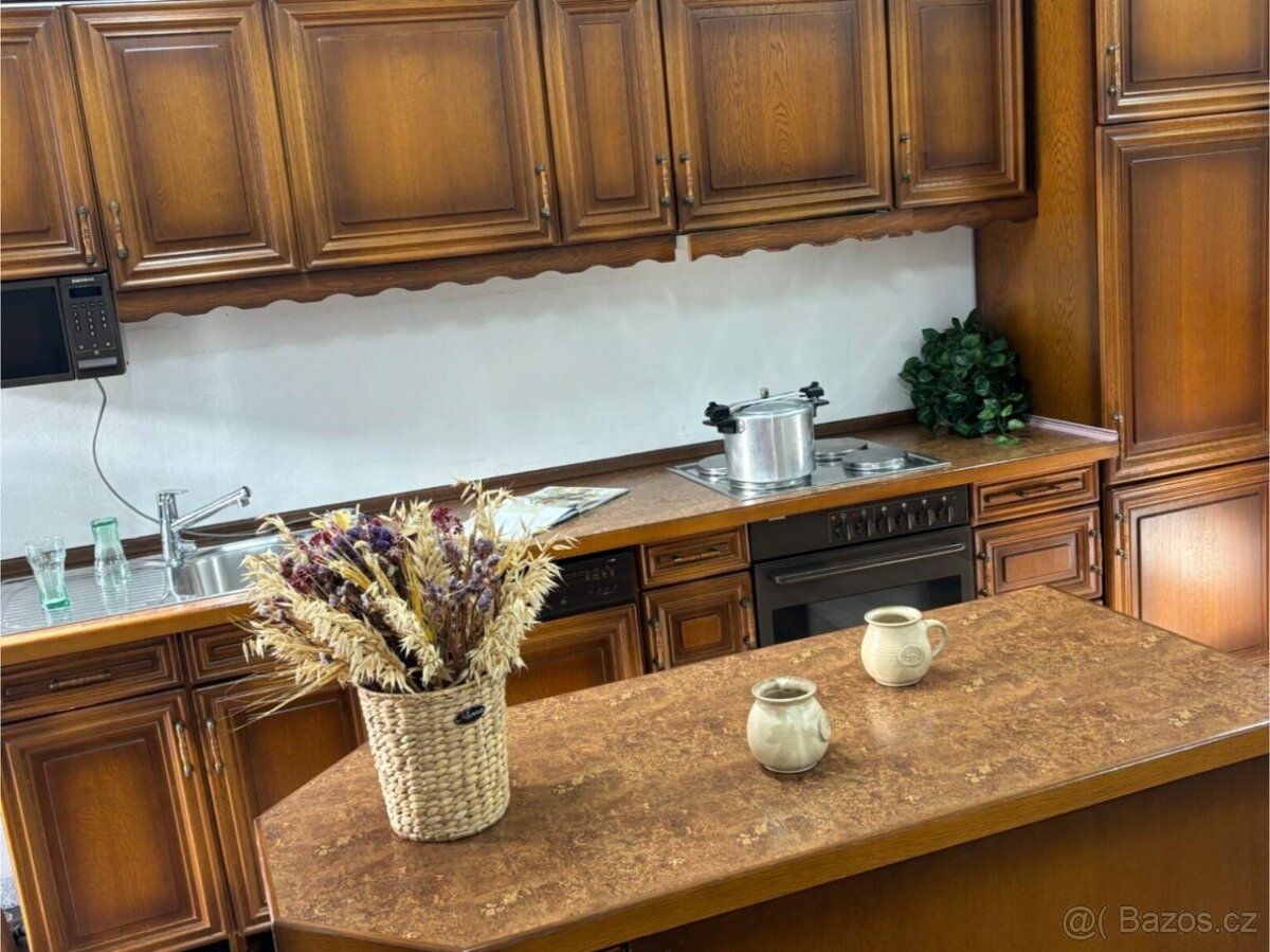 Elegantní rustikální kuchyně HERMÍNA - 10