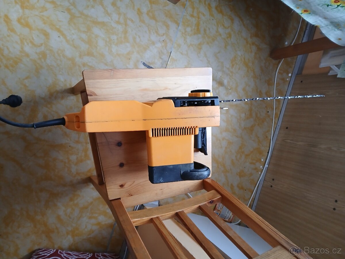 elektricka pila riwall recs 1840 - 10