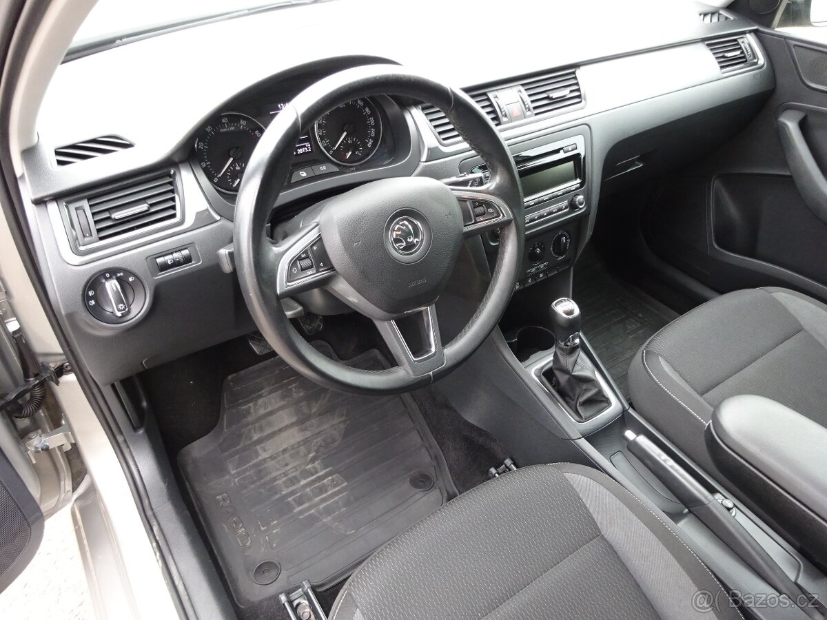 Škoda Rapid 1.2 TSI r.v.2014 2.Maj.el.serviska ČR - 10