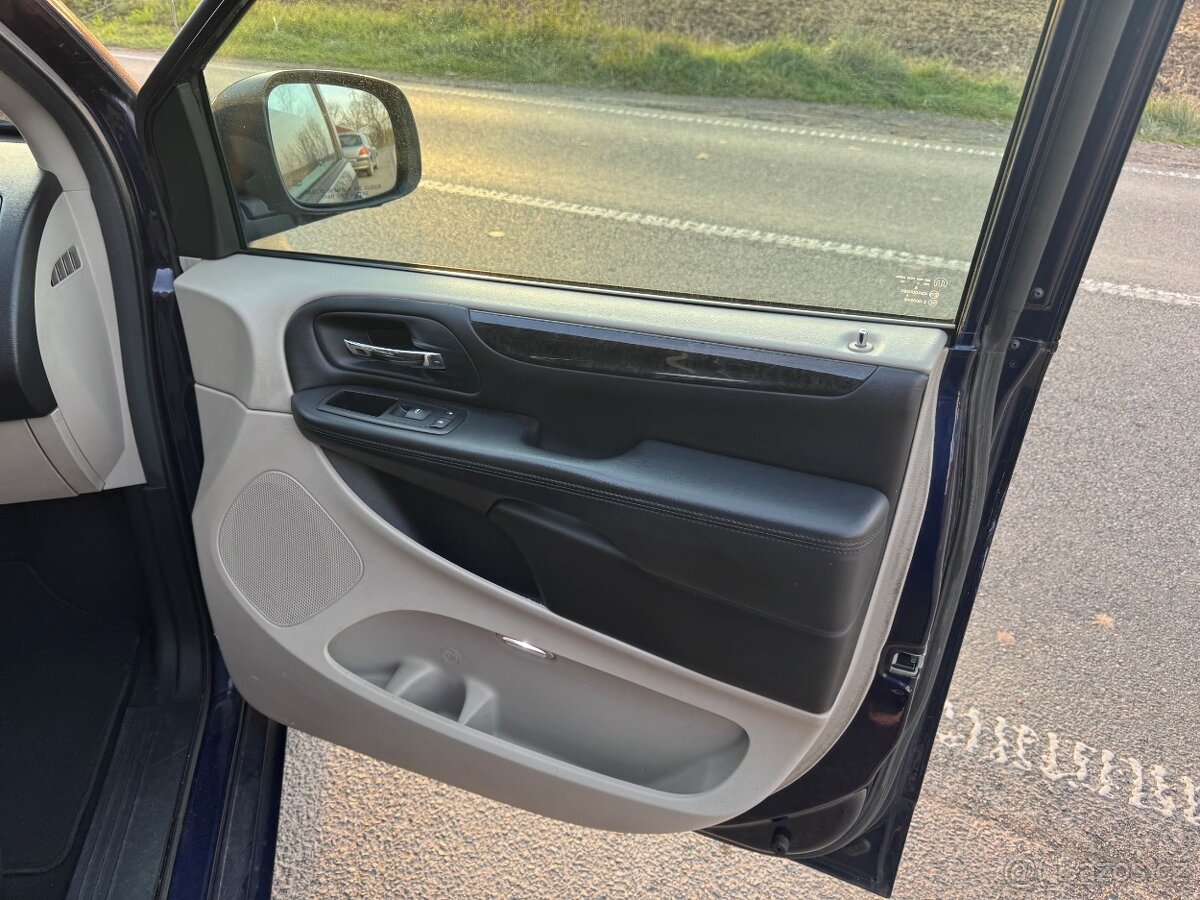 Chrysler Town-Dodge Grand Caravan 3,6 RT LPG 2014 - 10