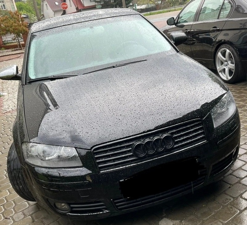 AUDI - Čierne lesklé znaky - 10