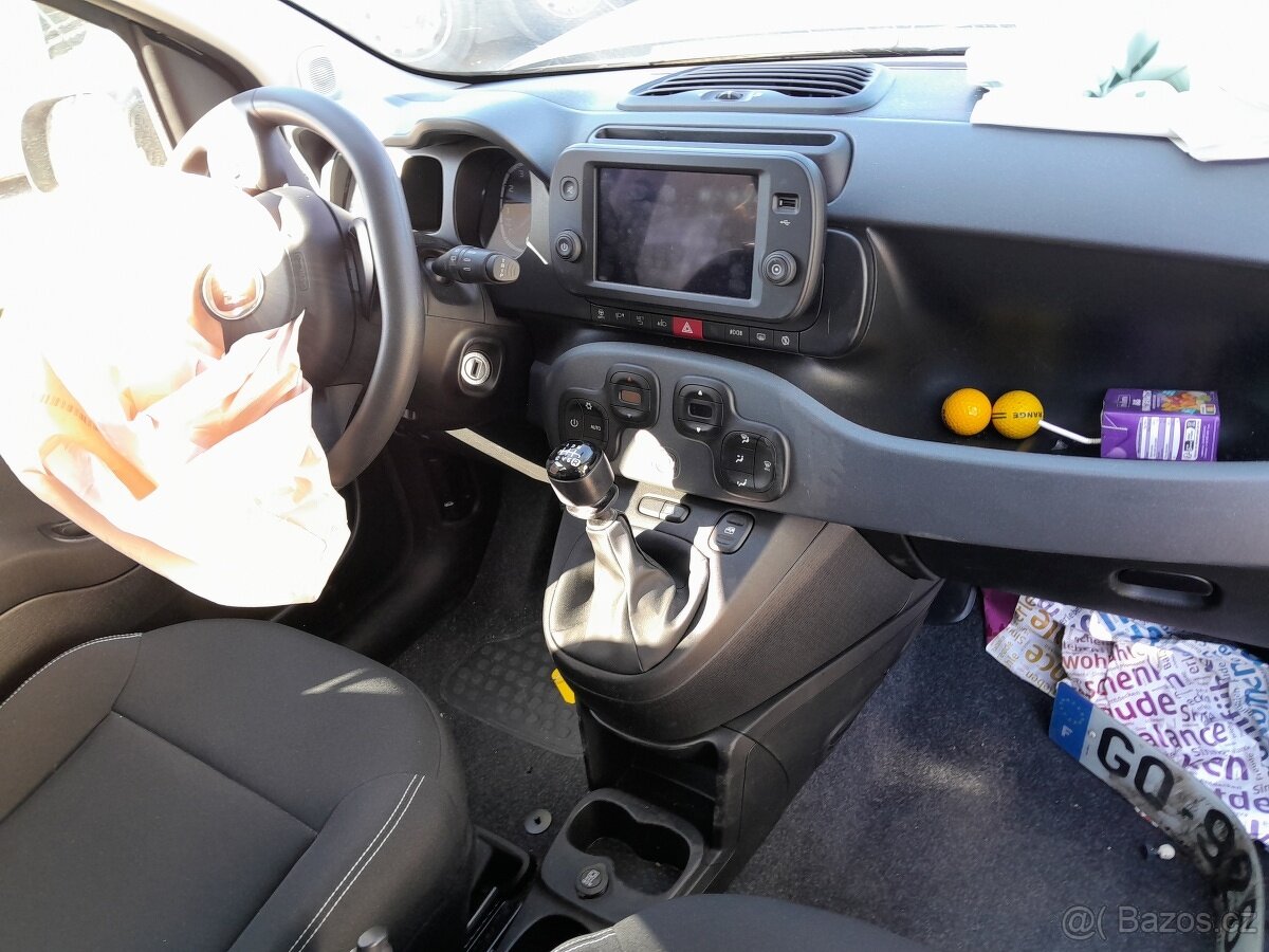 Fiat Panda CROSS 1,0 Hybrid - 10