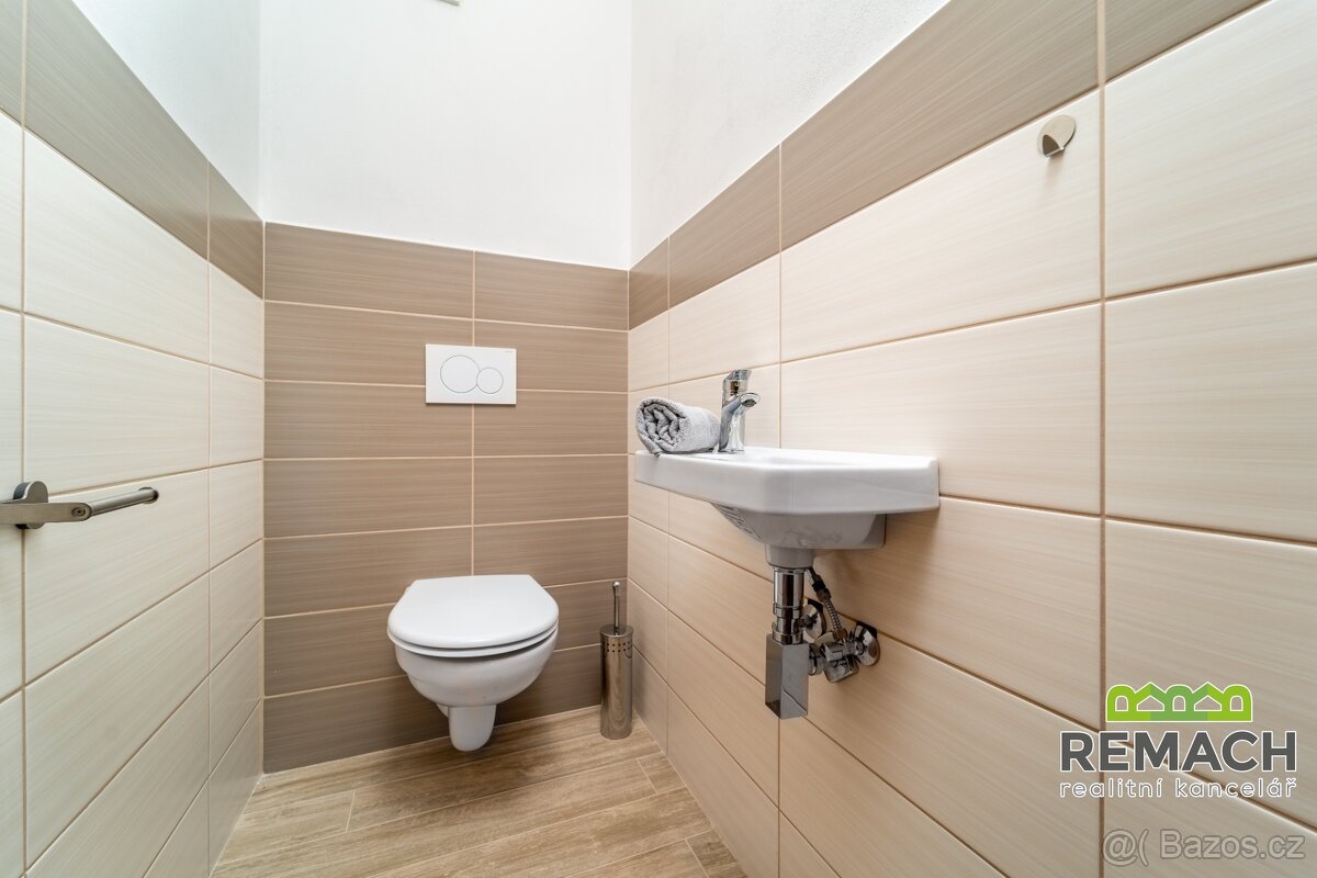 Pronájem, byt 3+kk, 110m2 Staré Město, ev.č. 03374 - 10