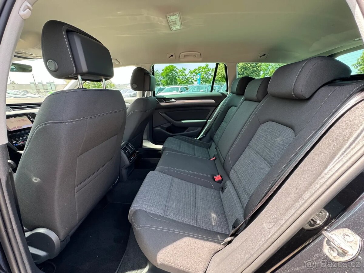 Volkswagen Passat Business TDI 147kw R-line/tažné/kamera/LED - 10
