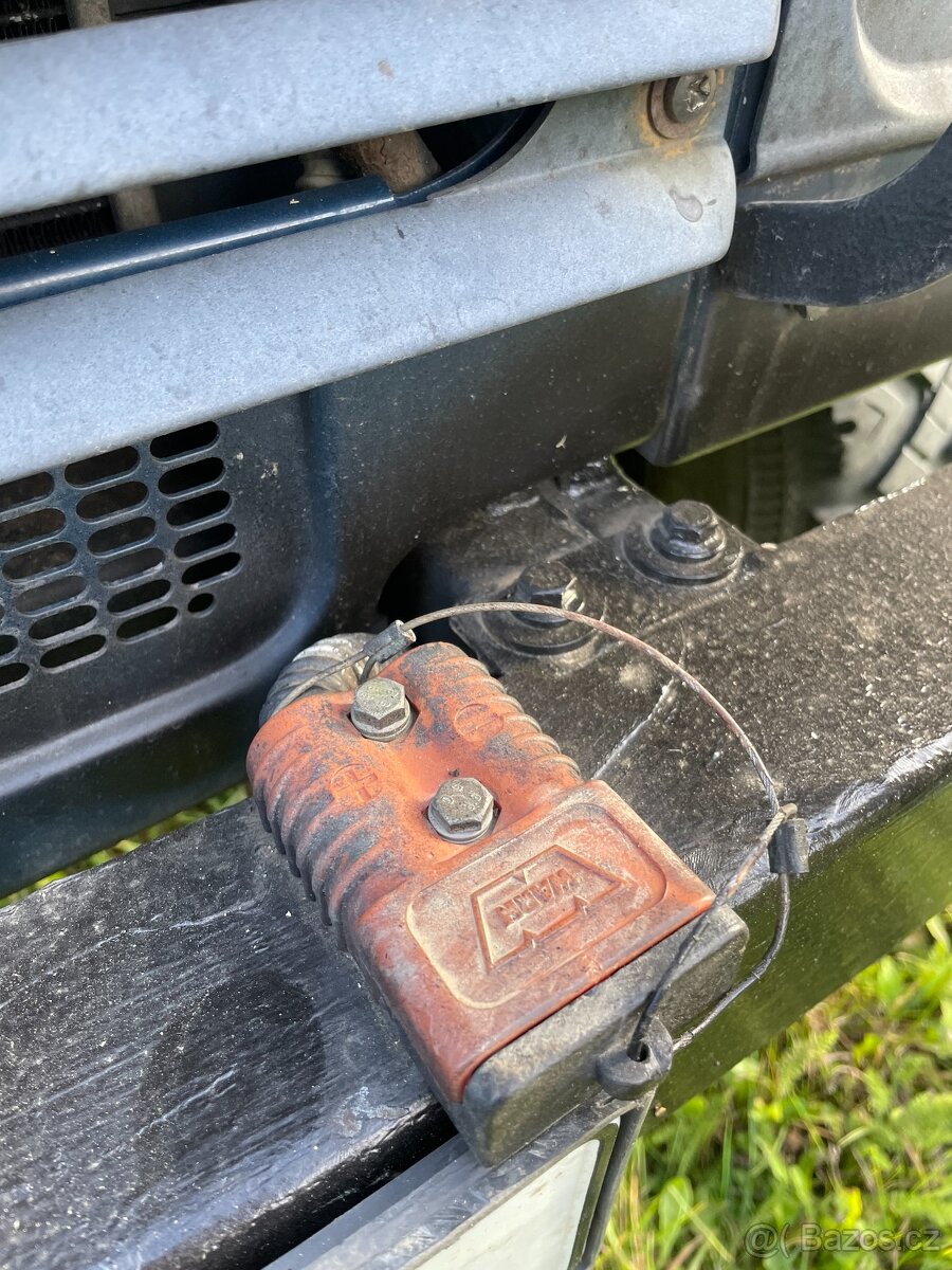 Land Rover Defemder 110 TD 5 - 10