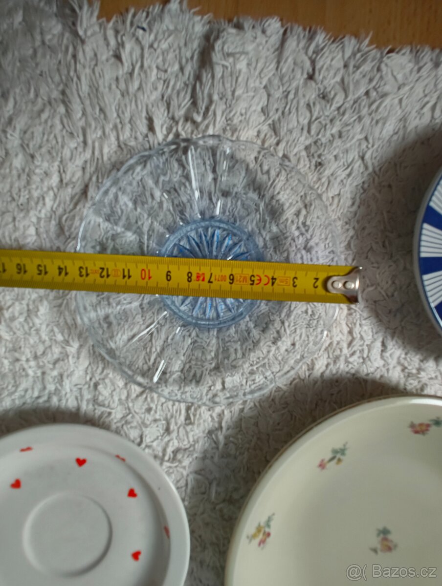 Talířky různé - 10
