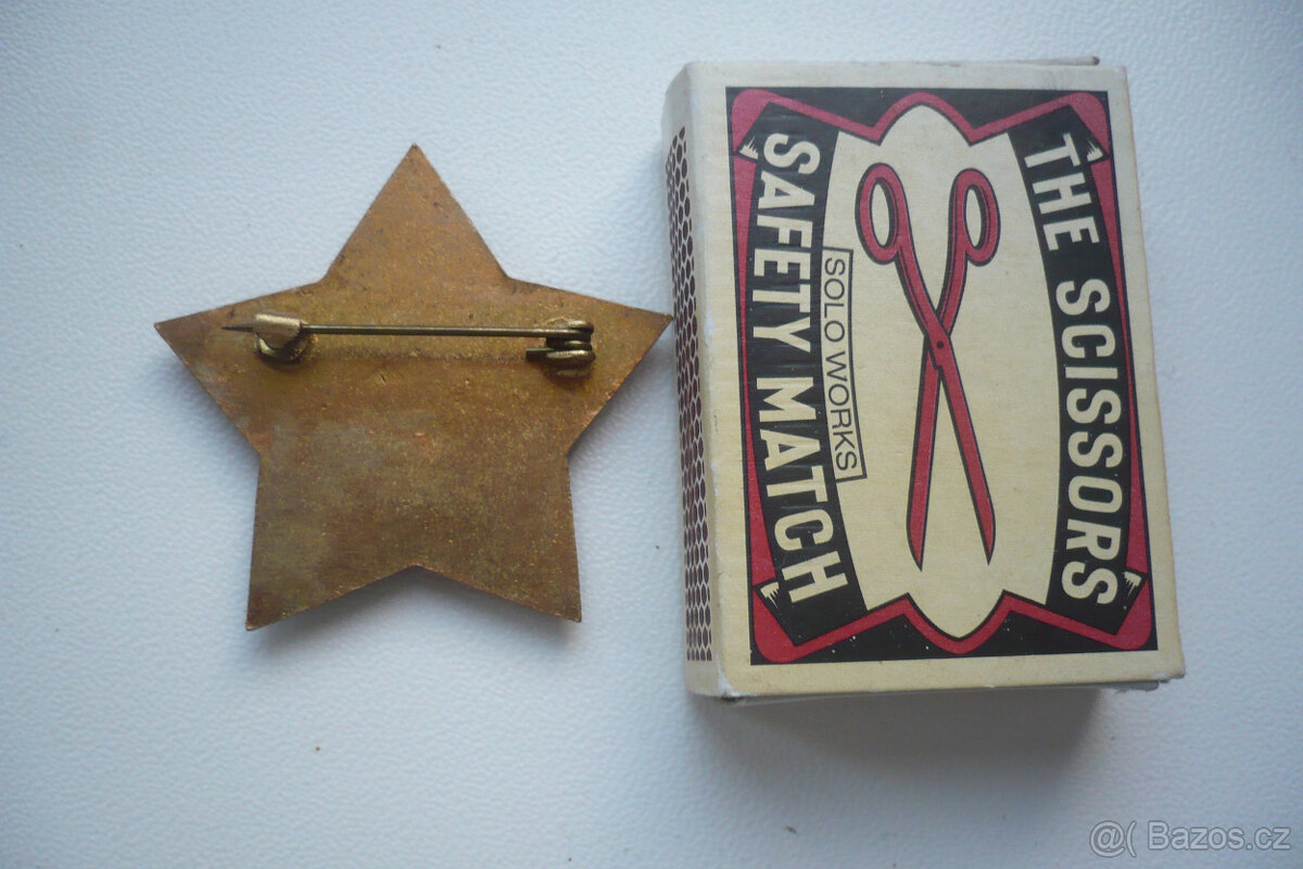 Odznaky a vyznamenání - 10