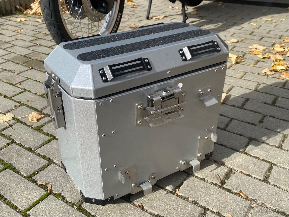 Honda XRV 750 Africa Twin - 35kw v TP - 10