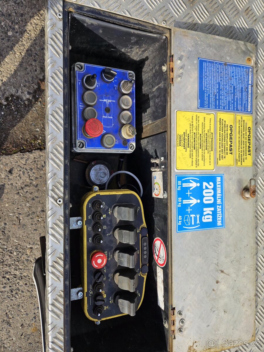 Montážní plošina 24m - 10