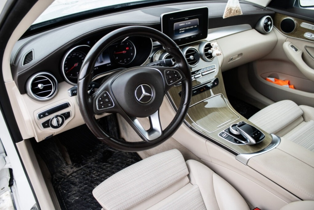 Mercedes Benz C 200 d, 100kW (2017) - 10