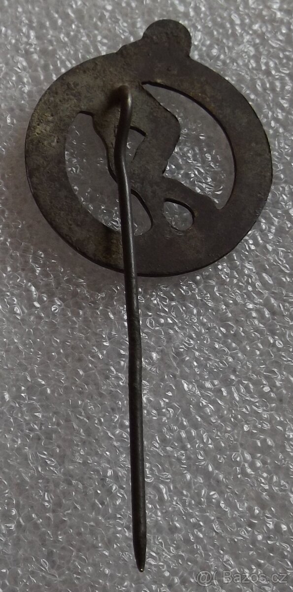 odznaky, medaile a vyznamenání - převážně armáda - 10