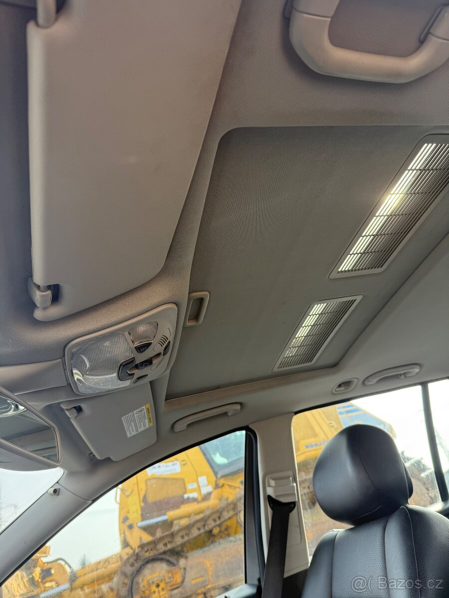 Mercedes C 280 w203 v6 - 10