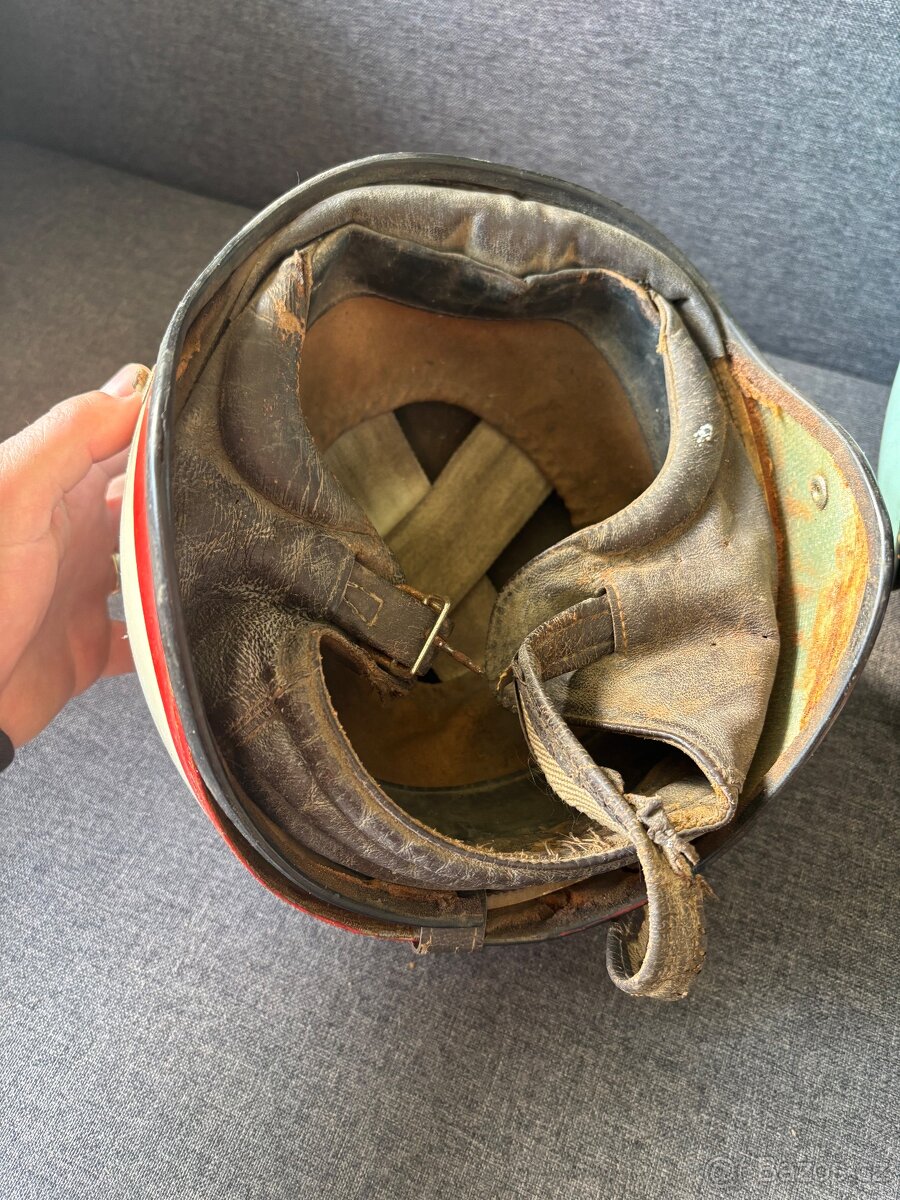 Kukla,přilby helmy - 10