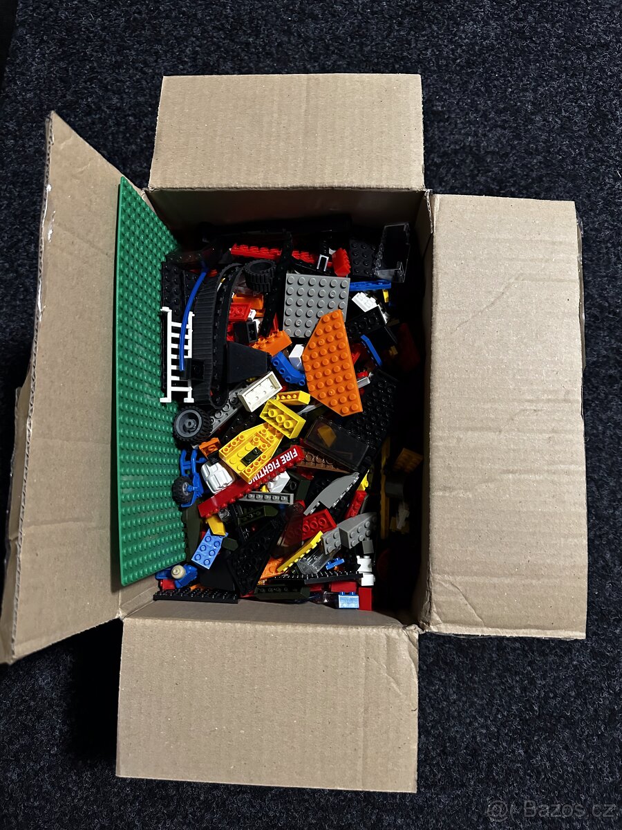 Prodám lego mix 3kg + 1kg - 10