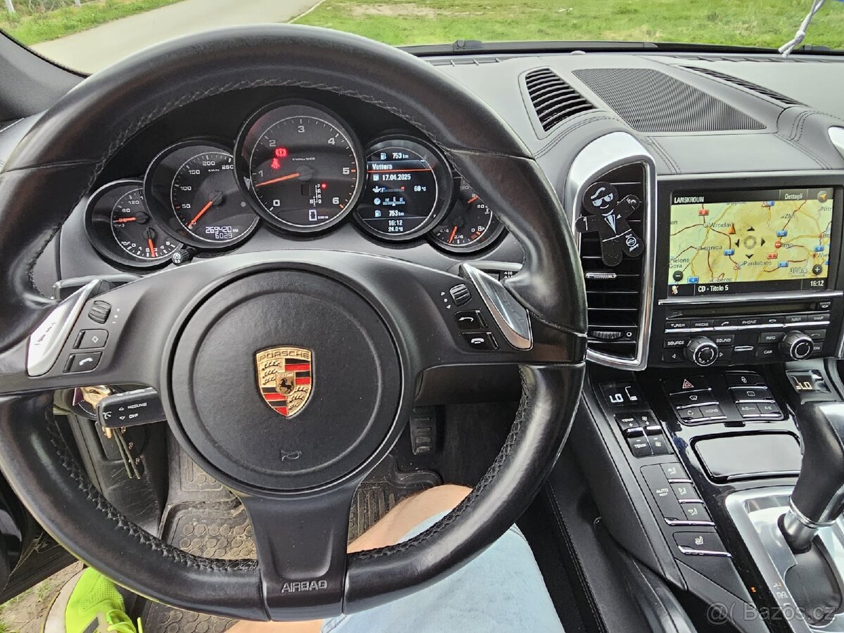 Porsche Cayenne - 10