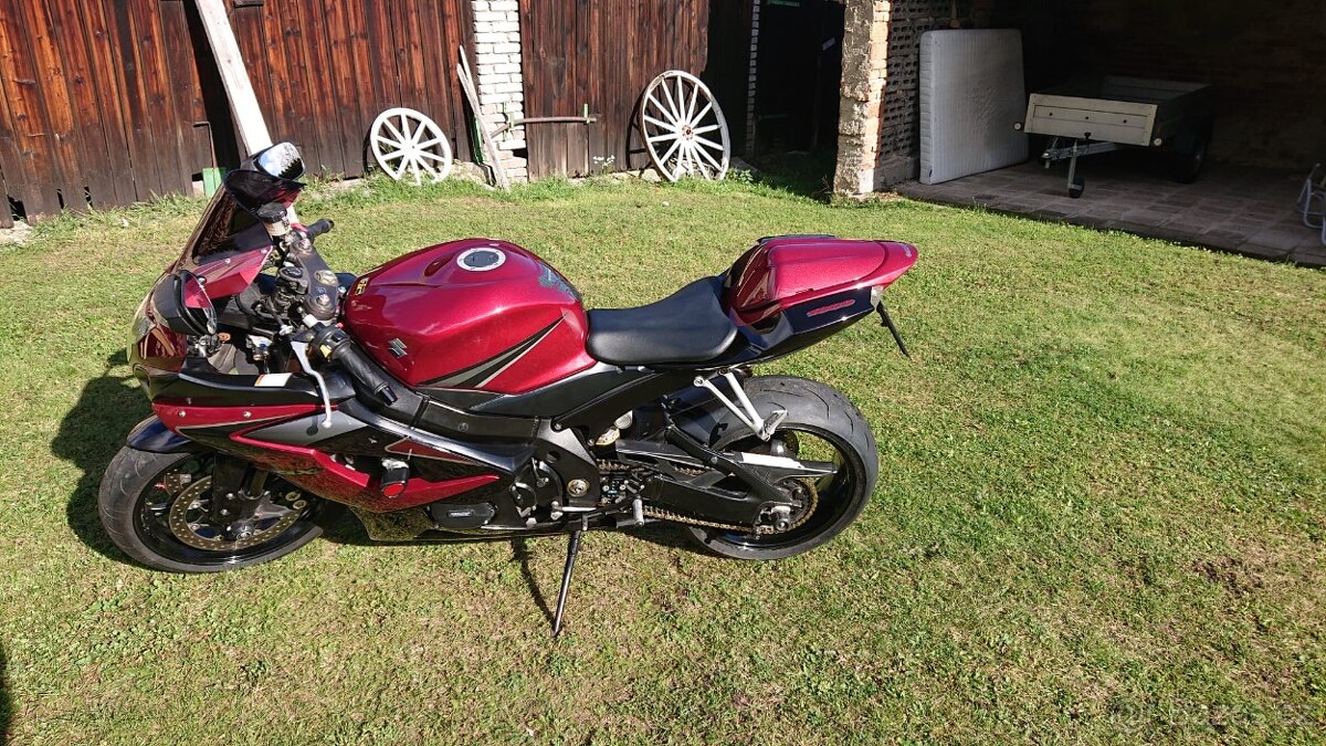 Prodám Gsxr-1000 - 10