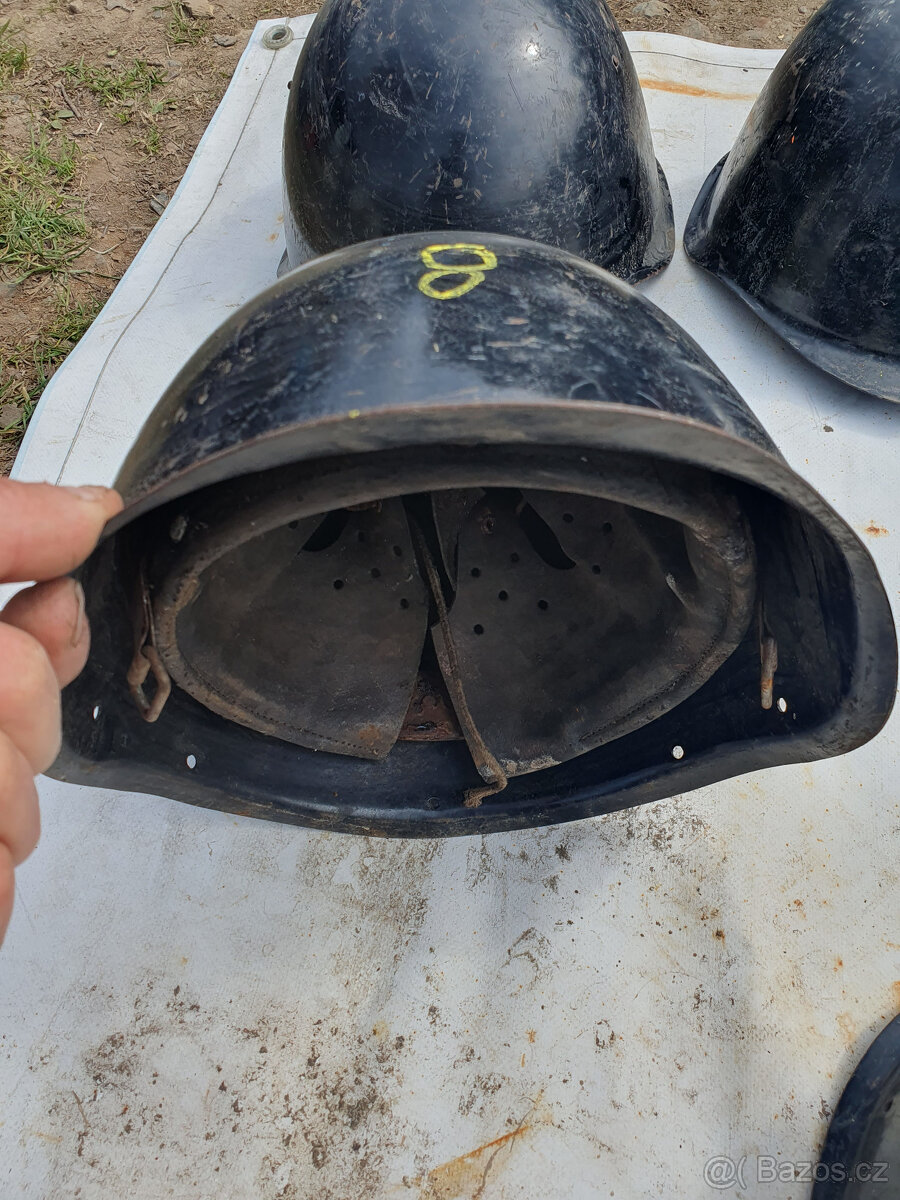 hasičské přilby, helmy - 10