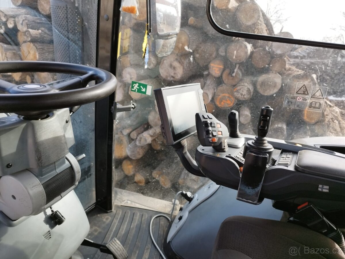 Traktor Valtra S394 + Štěpkovač Maxim 1270 HR - 10