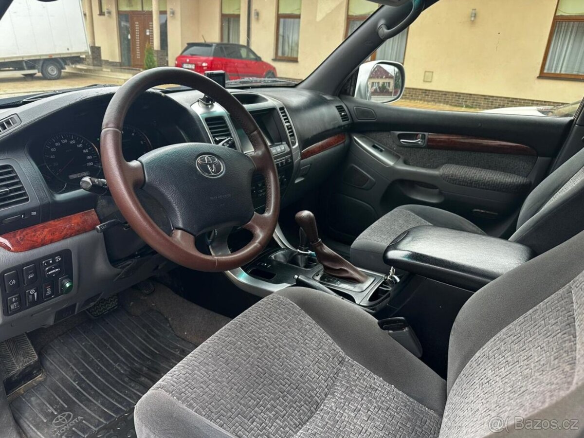 Toyota Land Cruiser 3.0 D-4D - 10