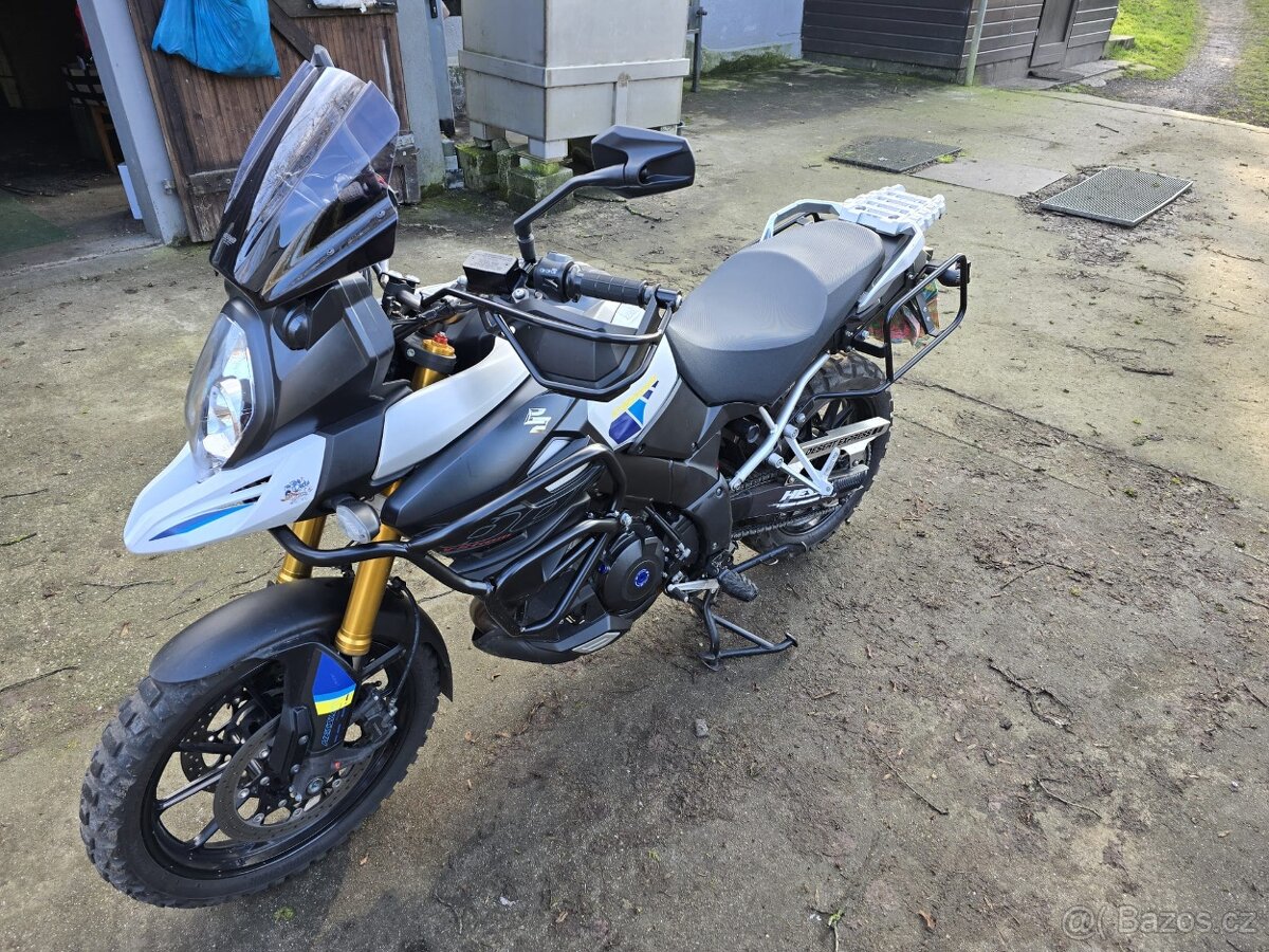 Suzuki DL1000 V-Strom - 10