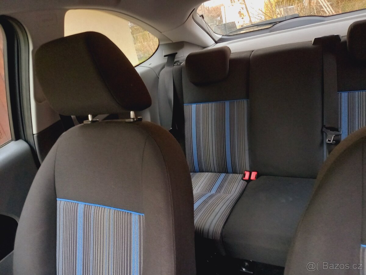 Ford focus trend 1,6.i 74KW - 10