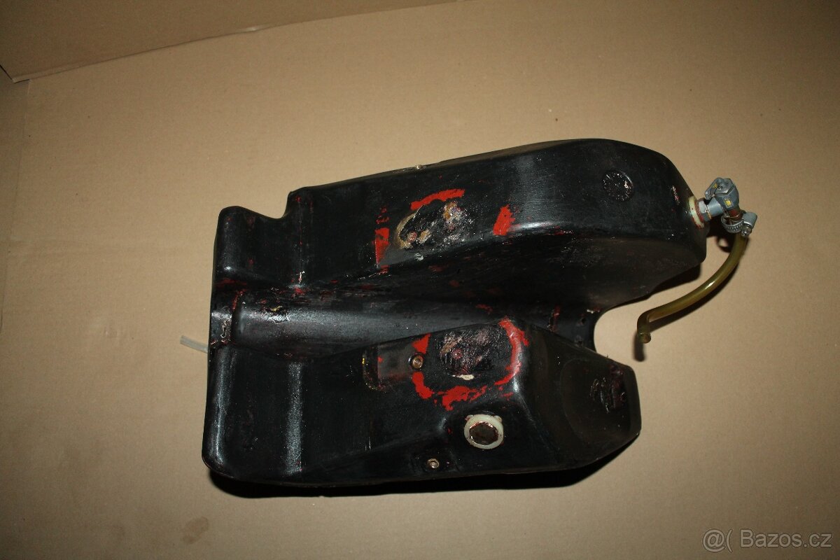 ČZ 125/519 Rám, nádrž , molitan sedla a další díly - 10