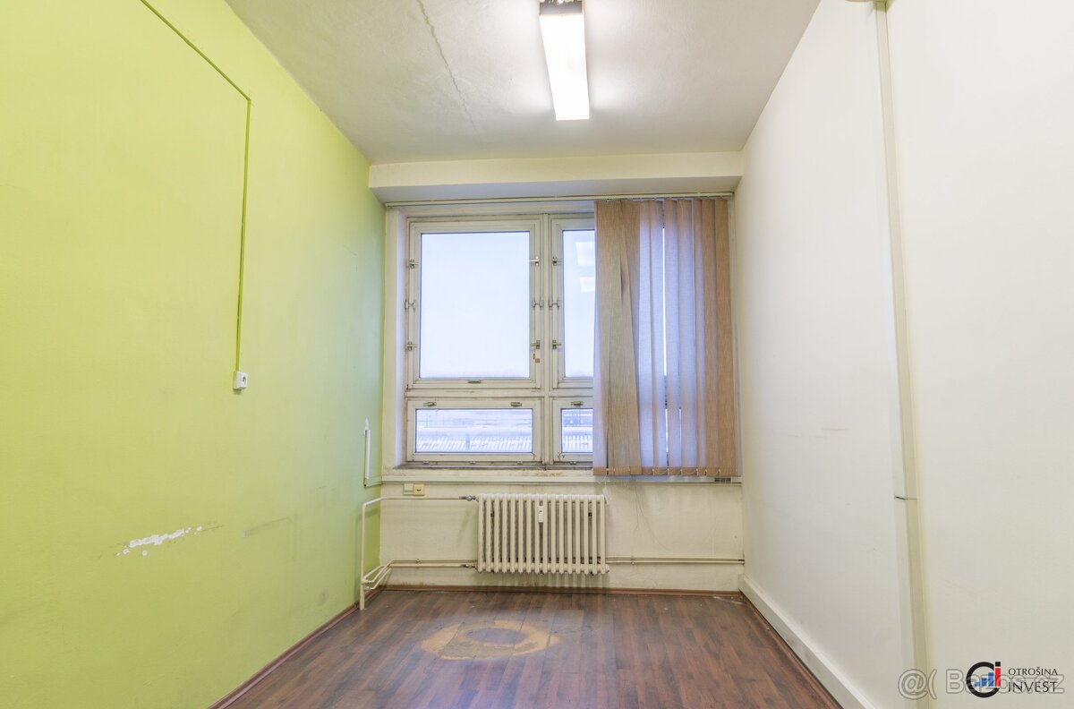 Pronájem kanceláří 17 m², Pardubice - Semtín, ev.č. 00744 - 10